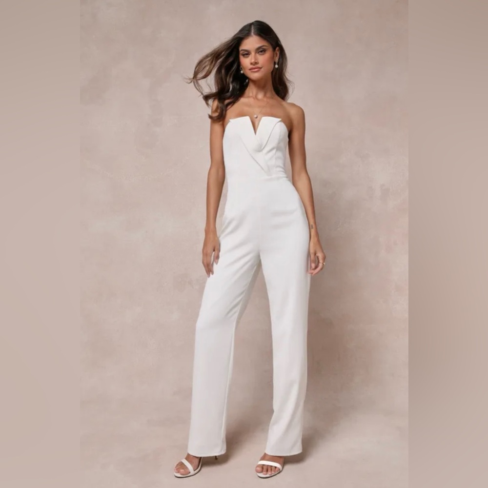 Striking Attitude White Strapless Surplice Jumpsuit Size L